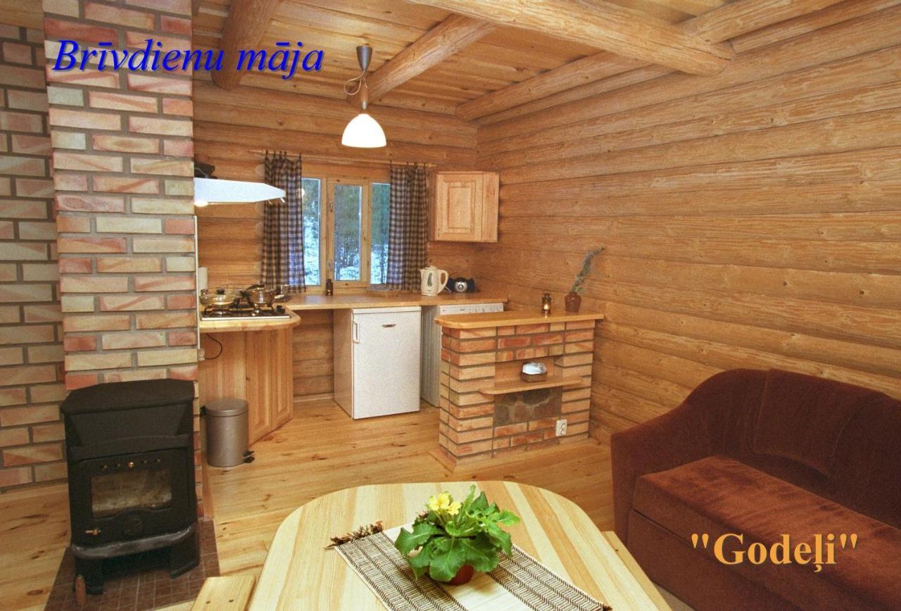 אוסמה Atputas Komplekss Godeli מראה חיצוני תמונה